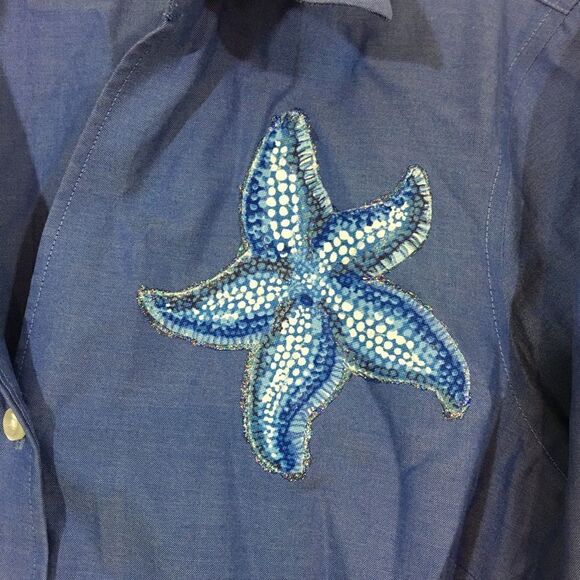 Lands End  Oxford Shirt Size 8 With Hand-Embellished Starfish - Picture 2 of 6